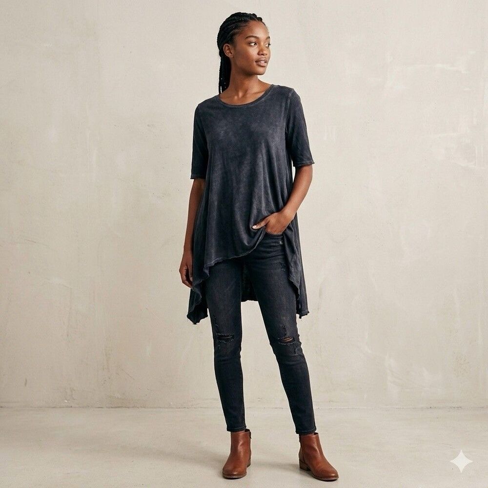 Free People Tunic Top XS Faded Black Short Sleeve Scoop Neck High Low Tee